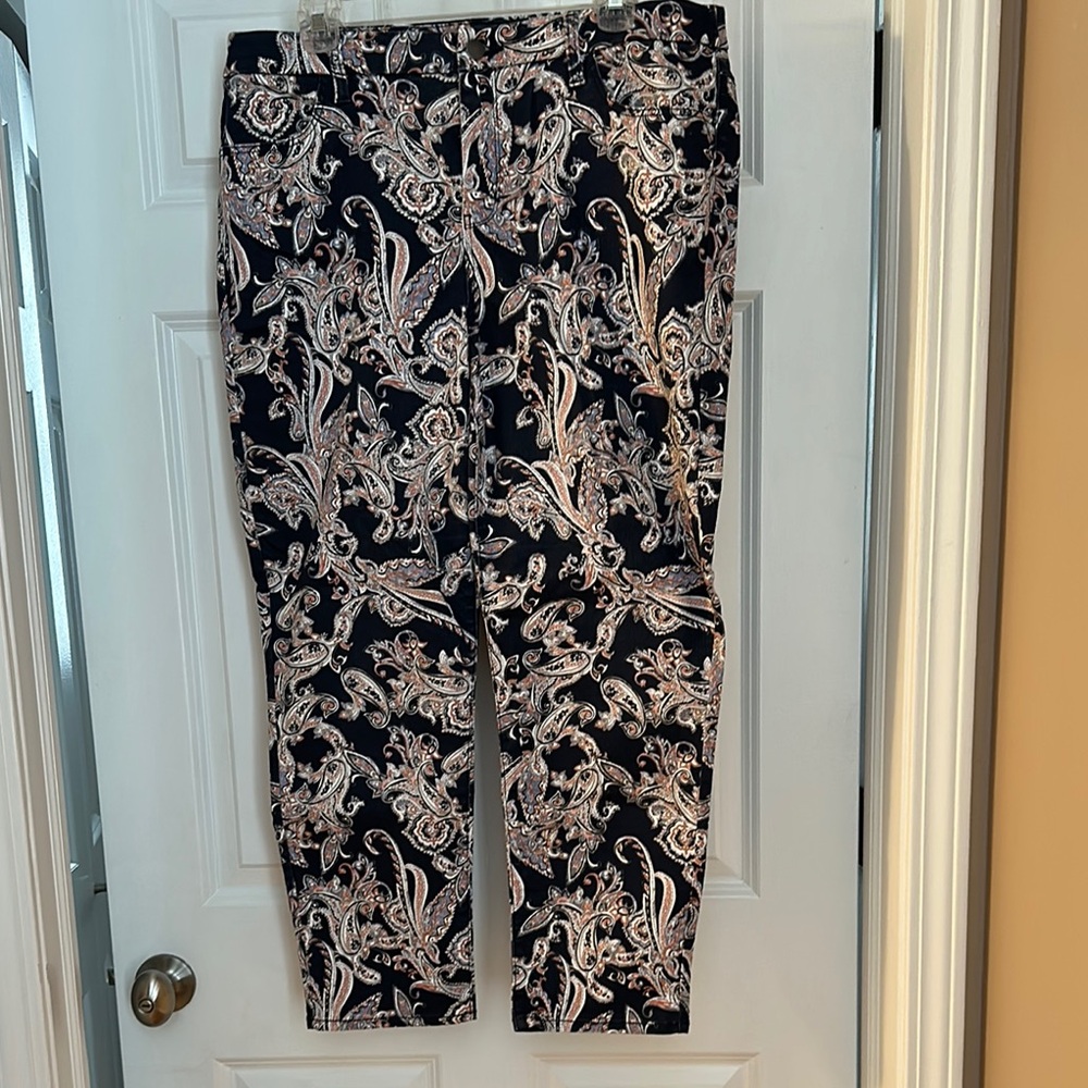 Chico's Black and White 4 pocket Demin Paisley Ankle Pants